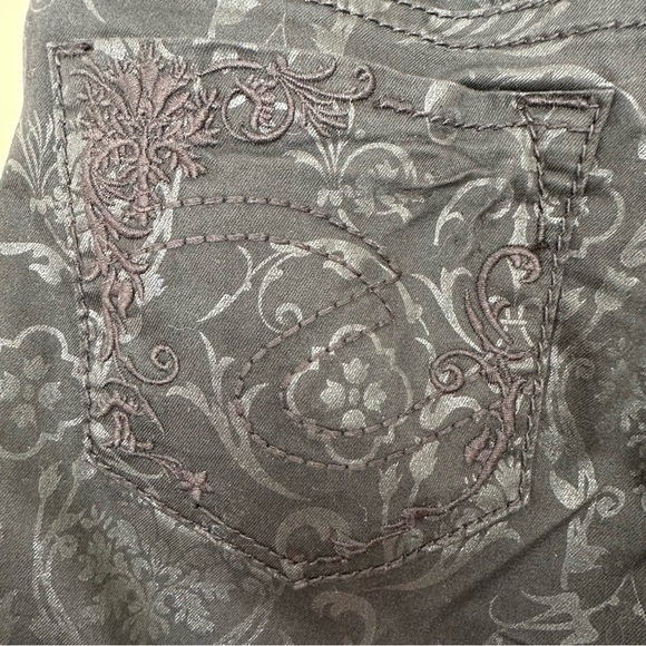Silver Jeans W30 L31 Super Skinny Floral Brocade Black Mob Wife Embroidered Pant - Picture 6 of 14